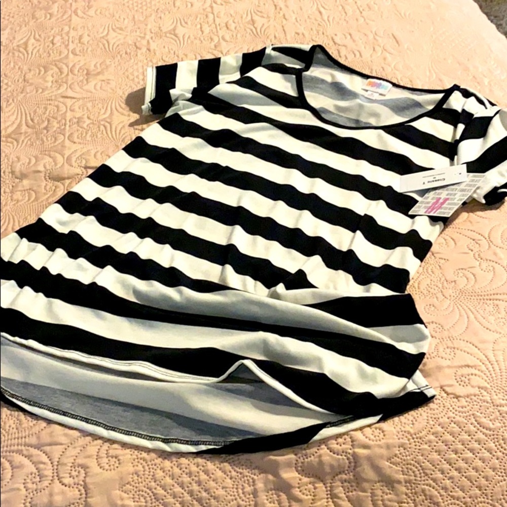LuLaRoe Classic Tee